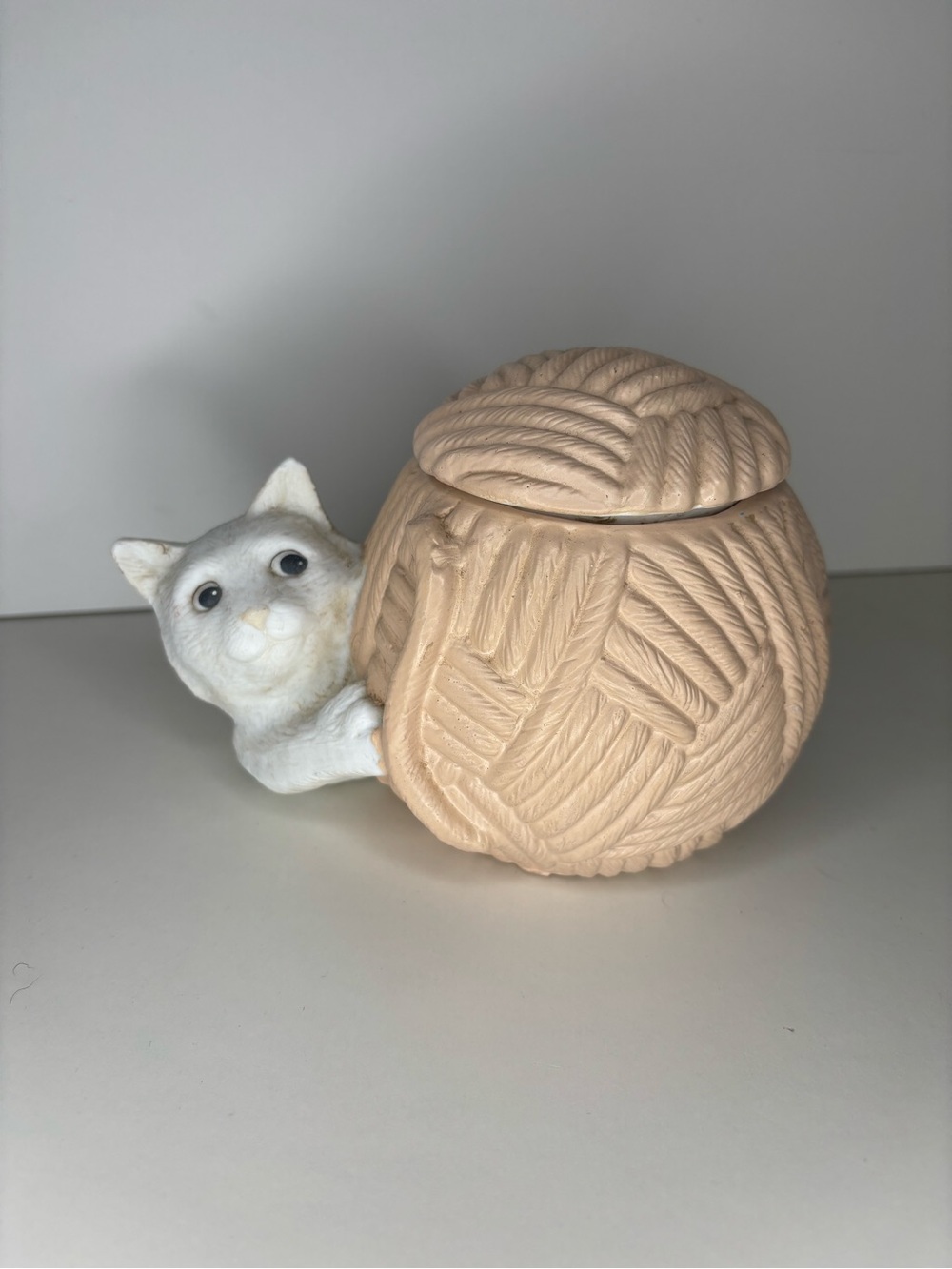 Vintage Porcelain Cat with Yarn Ball Trinket Box